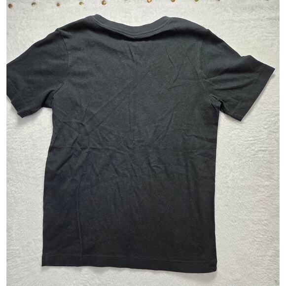 Nike Tee Boys Black Cold Kicks Logo Graphic Short Sleeve T-Shirt Small - Picture 5 of 5